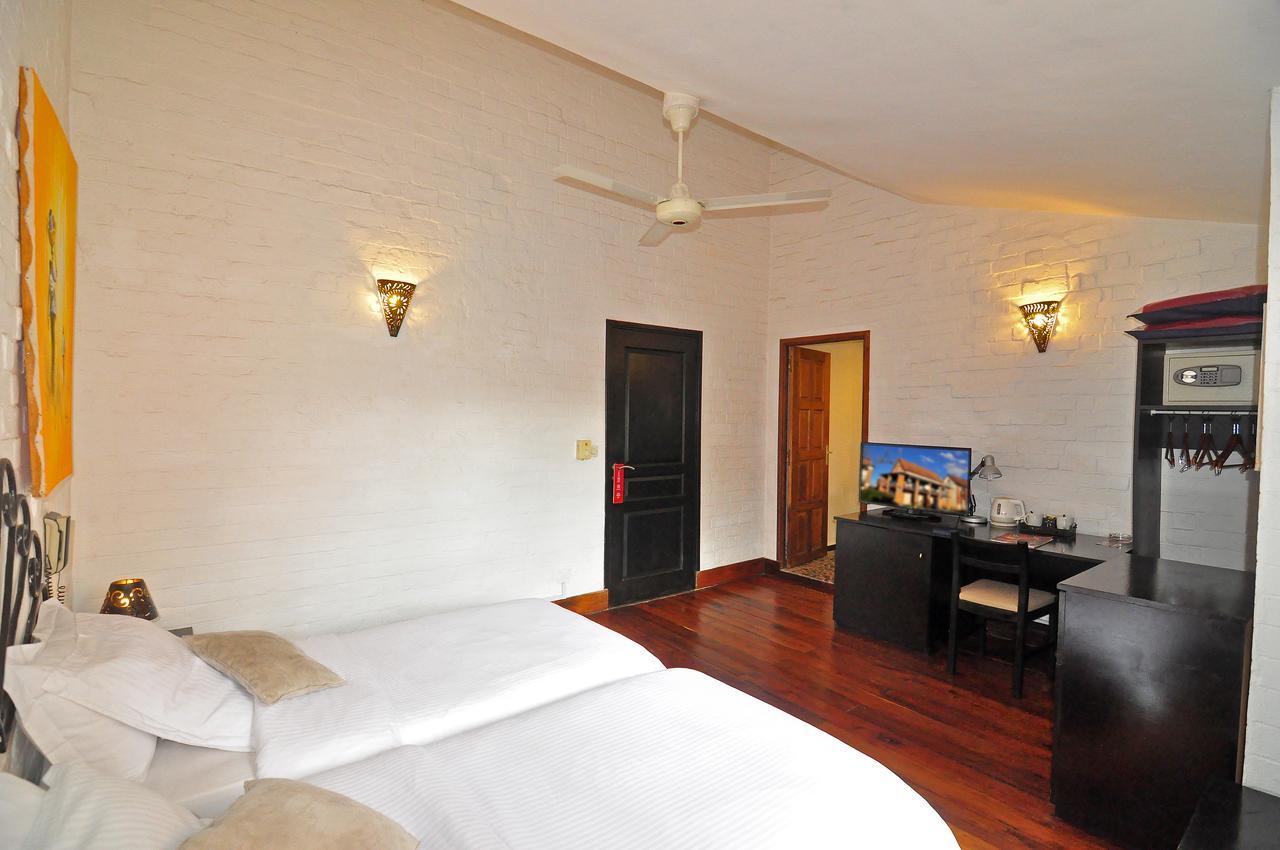 Rova Hotel Antananarivo Exterior photo